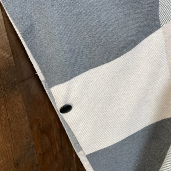 Sioni Knit Wrap - Size Small/Medium - Picture 6 of 10